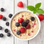 Oats with Berries and Natural Honey
